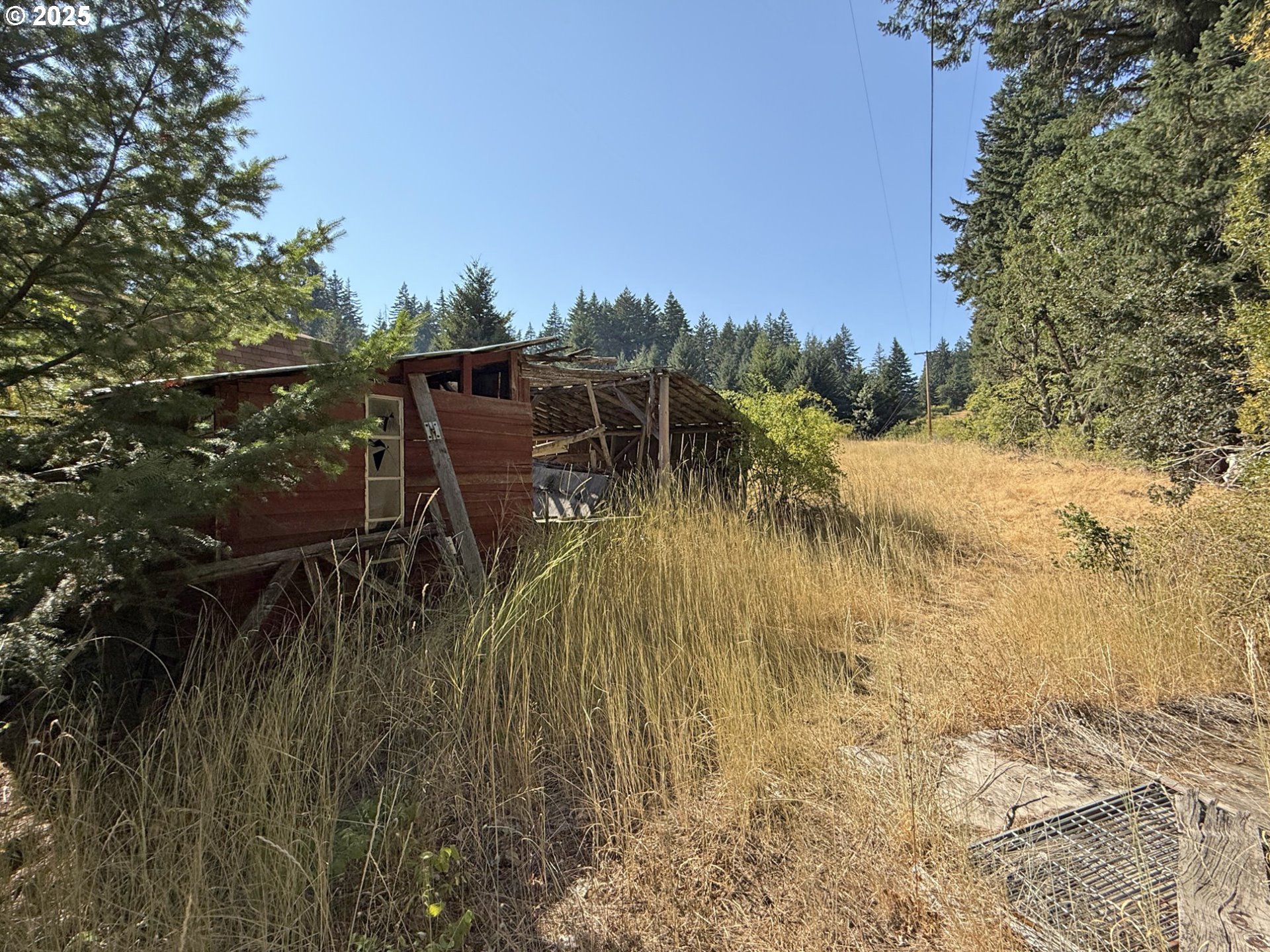 121 Cooke Road White Salmon, WA 98672 - Photo 20 of 48 a view of outdoor space and yard