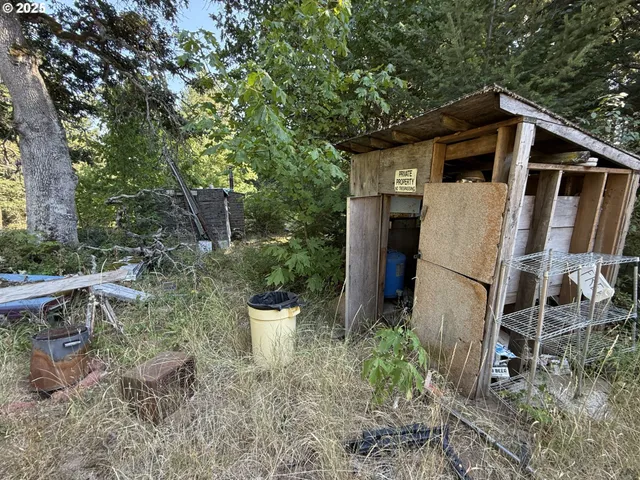 $249,900 | 121 Cooke Road, White Salmon, WA 98672