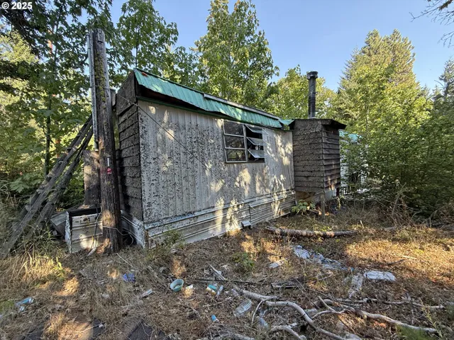 $249,900 | 121 Cooke Road, White Salmon, WA 98672