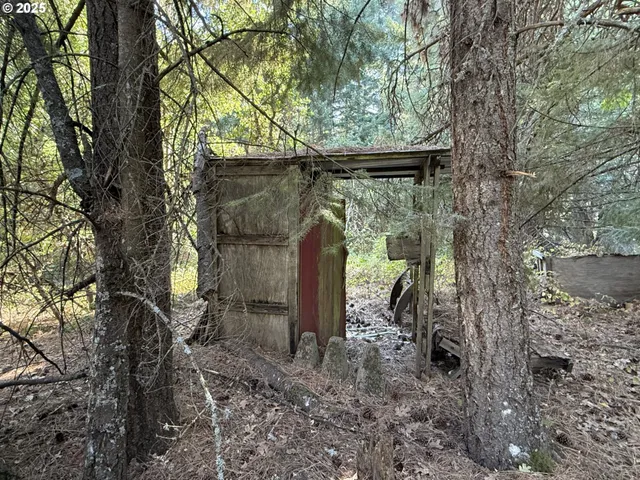 $249,900 | 121 Cooke Road, White Salmon, WA 98672