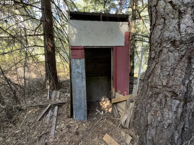 $249,900 | 121 Cooke Road, White Salmon, WA 98672