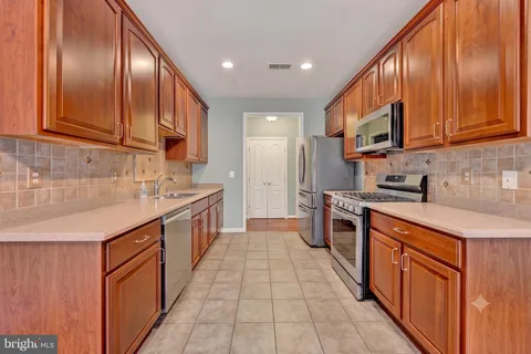 $330,000 | 1001 Running Creek Way, Unit E, Bel Air, MD 21014