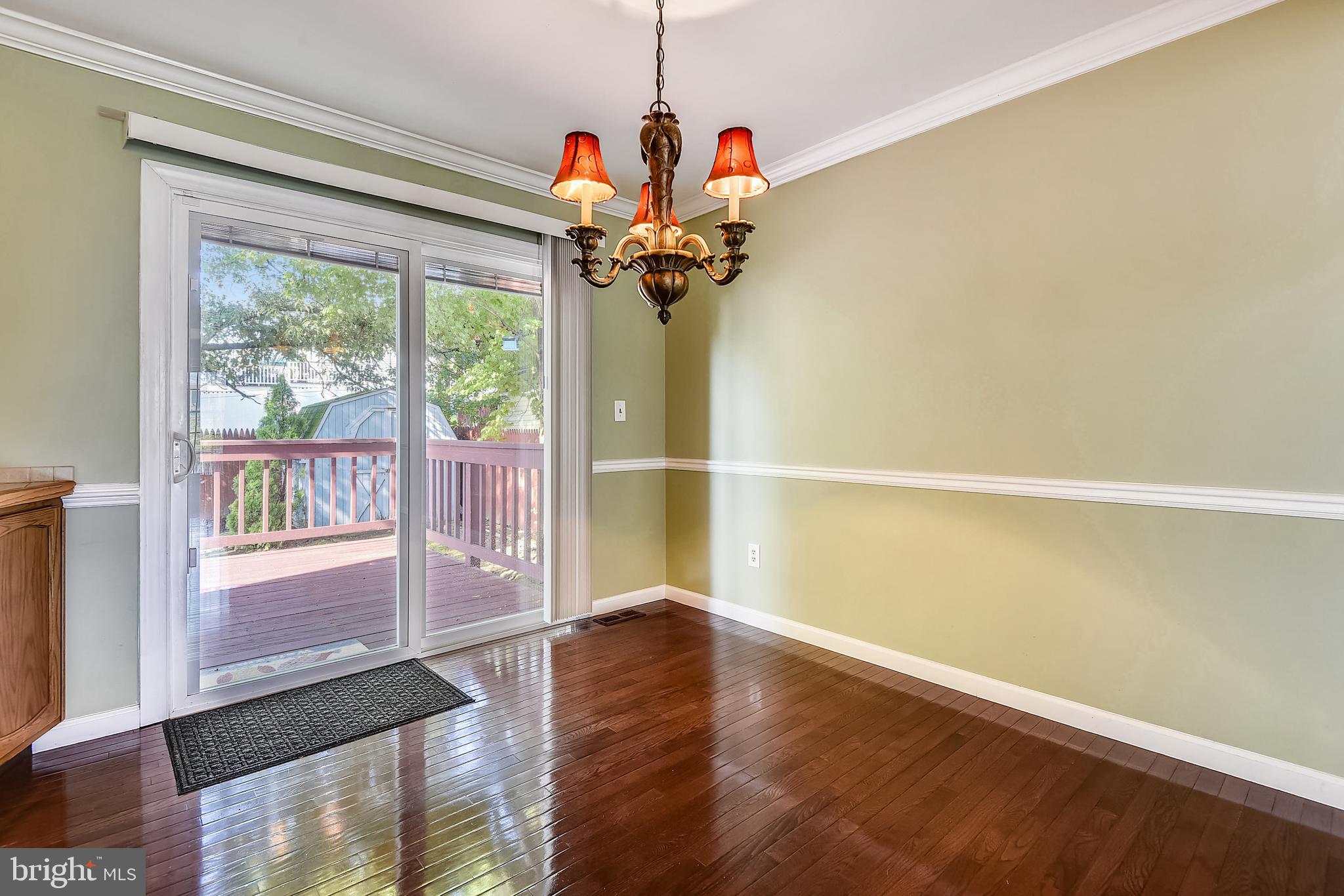 7776 Old House Road Pasadena, MD 21122 - Photo 6 of 41 Dining area