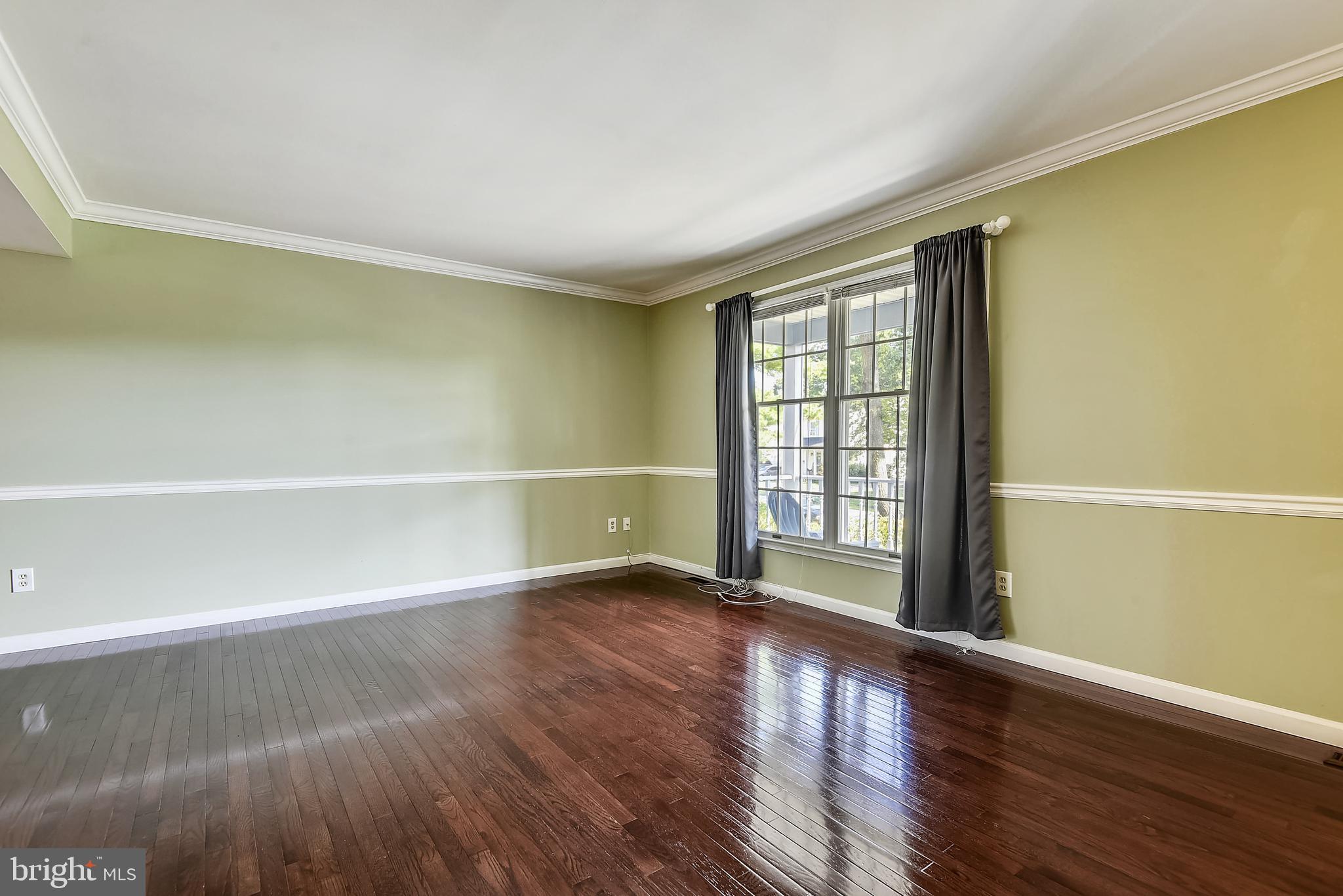 7776 Old House Road Pasadena, MD 21122 - Photo 9 of 41 Family room