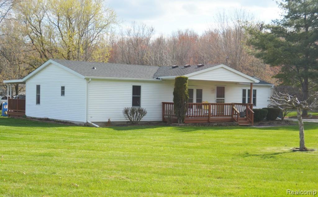 7177 West Allen Road Fowlerville, MI 48836 - Photo 2 of 24