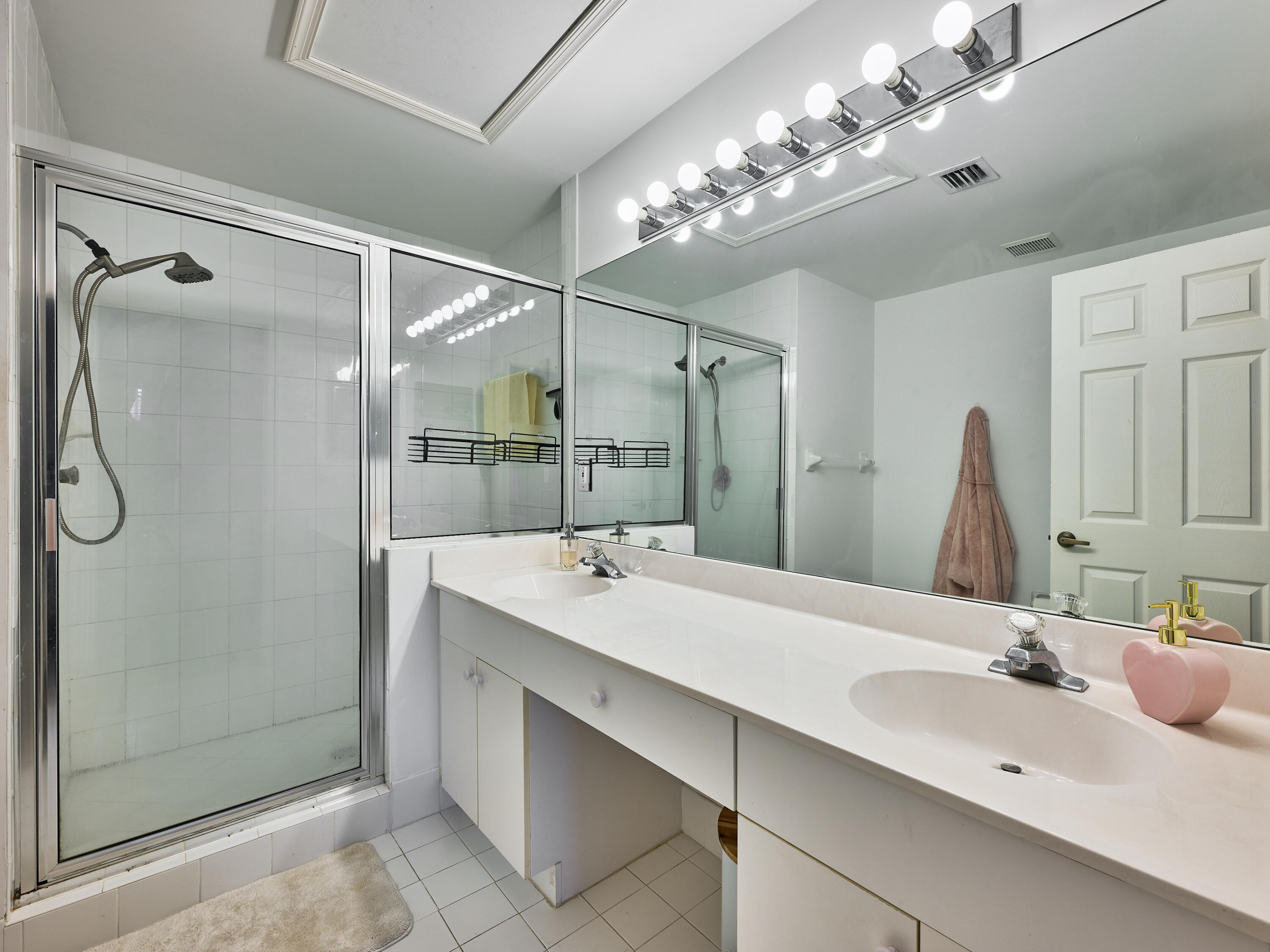 5121 Sabal Gardens Lane, Unit 2 Boca Raton, FL 33487 - Photo 20 of 25 primary bathroom