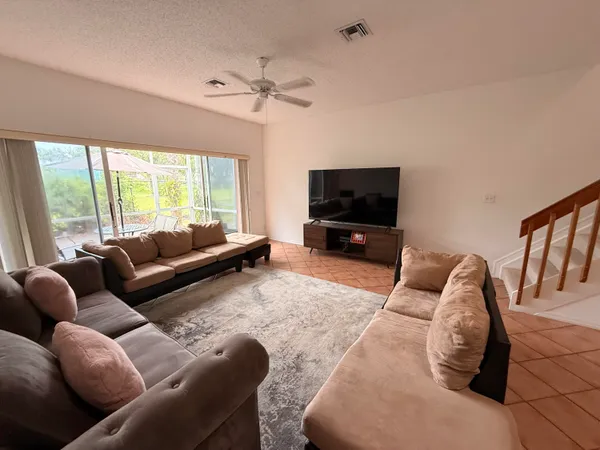 $3,200 | 5121 Sabal Gardens Lane, Unit 2, Boca Raton, FL 33487