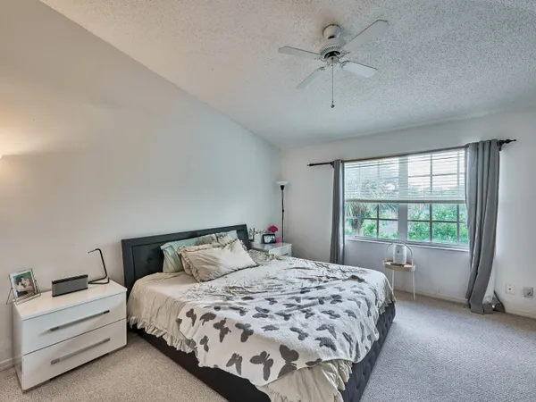 $3,200 | 5121 Sabal Gardens Lane, Unit 2, Boca Raton, FL 33487