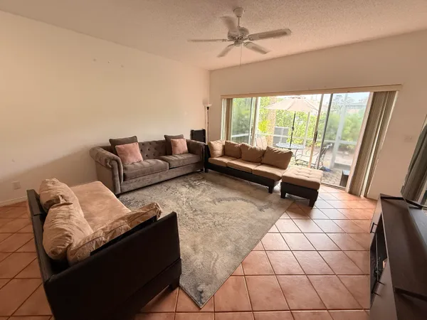 $3,200 | 5121 Sabal Gardens Lane, Unit 2, Boca Raton, FL 33487
