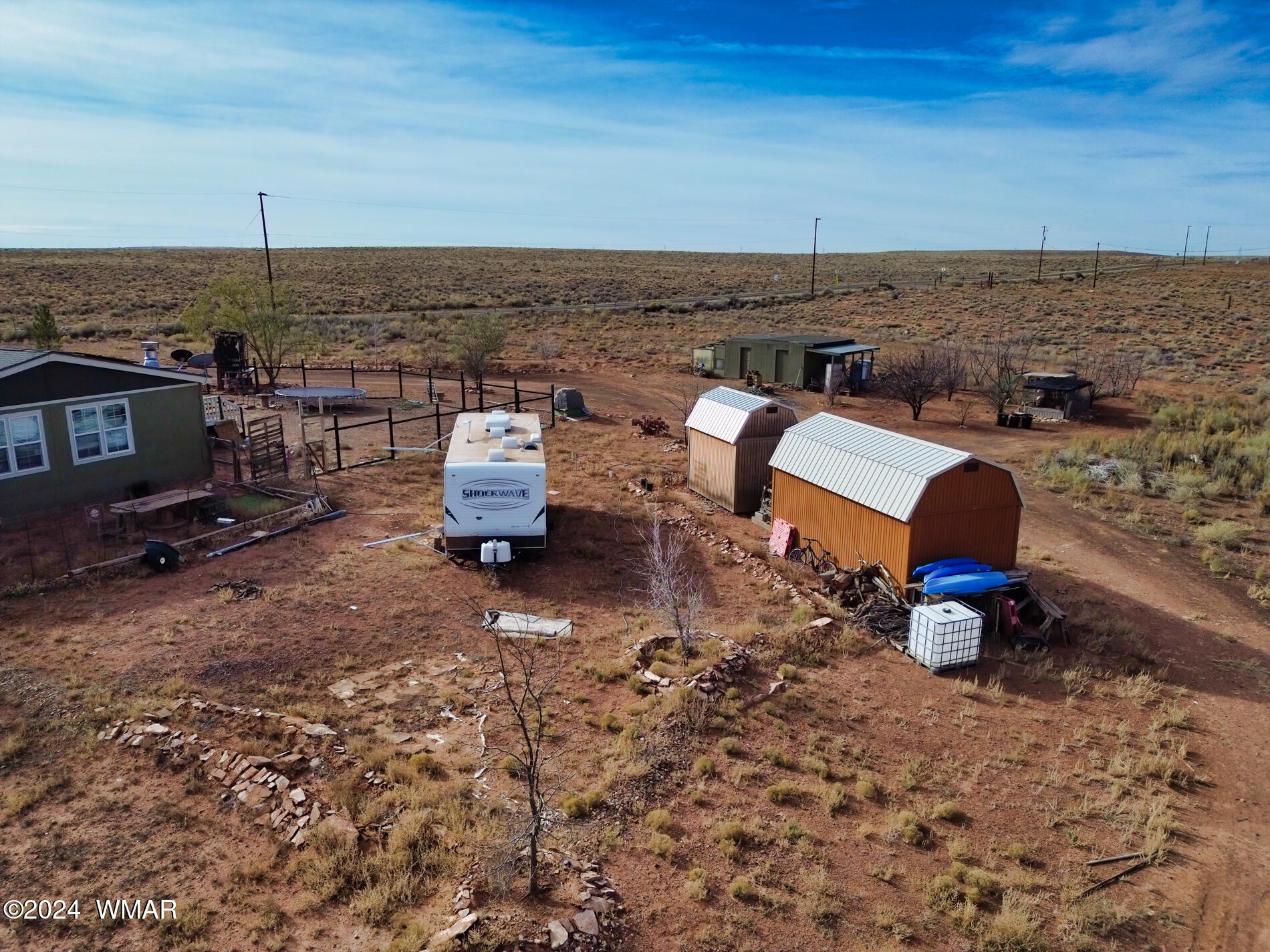 4402 McLaws Road Holbrook, AZ 86025 - Photo 16 of 46 Shed