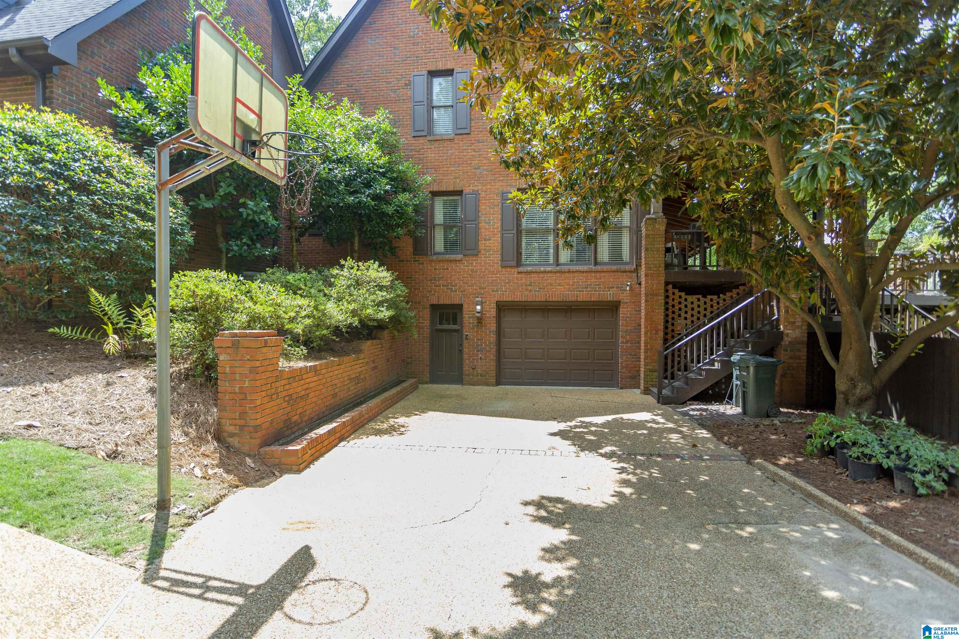 2624 Dolly Ridge Road Vestavia Hills, AL 35243 - Photo 3 of 47