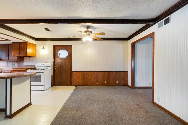 $215,000 | 175 45th Street Southwest, Paris, TX 75460