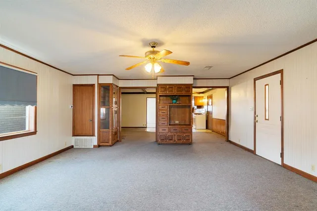 $215,000 | 175 45th Street Southwest, Paris, TX 75460