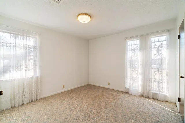 $215,000 | 175 45th Street Southwest, Paris, TX 75460