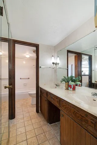 $215,000 | 175 45th Street Southwest, Paris, TX 75460