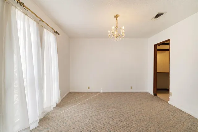 $215,000 | 175 45th Street Southwest, Paris, TX 75460