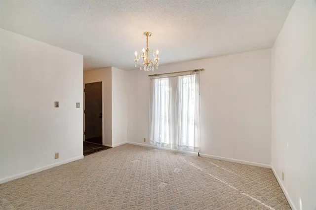 $215,000 | 175 45th Street Southwest, Paris, TX 75460