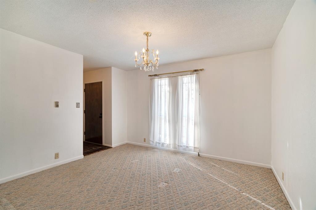 175 45th Street Southwest Paris, TX 75460 - Photo 7 of 33