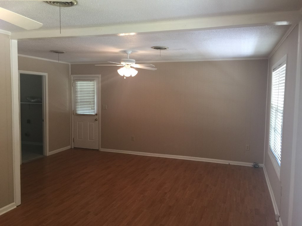 416 Warren Road Augusta, GA 30907 - Photo 3 of 15 Dining/Family Room
