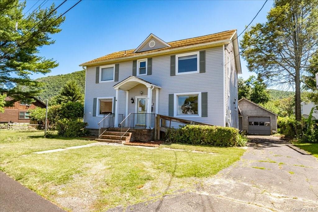 40 Grandview Avenue, CornwallonHudson, NY 12520 Compass