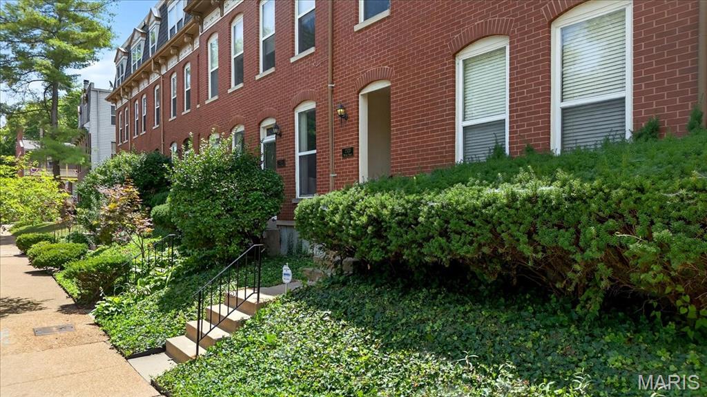 2320 Rutger Street, Unit E St. Louis, MO 63104 - Photo 2 of 15