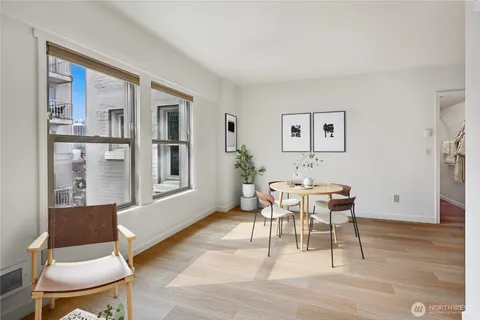 $249,000 | 505 East Denny Way, Unit A304, Seattle, WA 98122