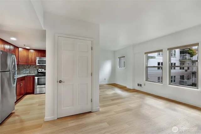 $249,000 | 505 East Denny Way, Unit A304, Seattle, WA 98122