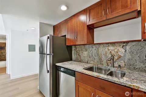 $249,000 | 505 East Denny Way, Unit A304, Seattle, WA 98122