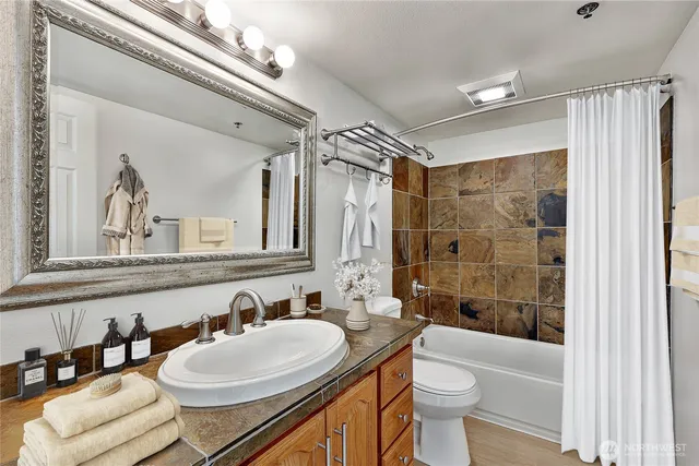 $249,000 | 505 East Denny Way, Unit A304, Seattle, WA 98122