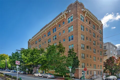 $249,000 | 505 East Denny Way, Unit A304, Seattle, WA 98122