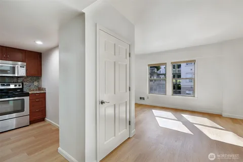 $249,000 | 505 East Denny Way, Unit A304, Seattle, WA 98122