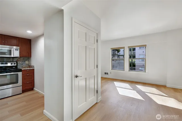 $249,000 | 505 East Denny Way, Unit A304, Seattle, WA 98122