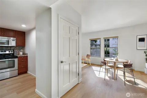 $249,000 | 505 East Denny Way, Unit A304, Seattle, WA 98122