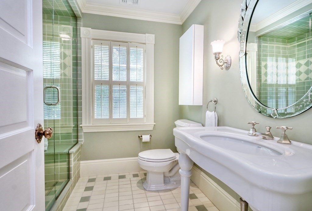 15 Livermore Road Wellesley, MA 02481 - Photo 19 of 42 Gallery Image 19
