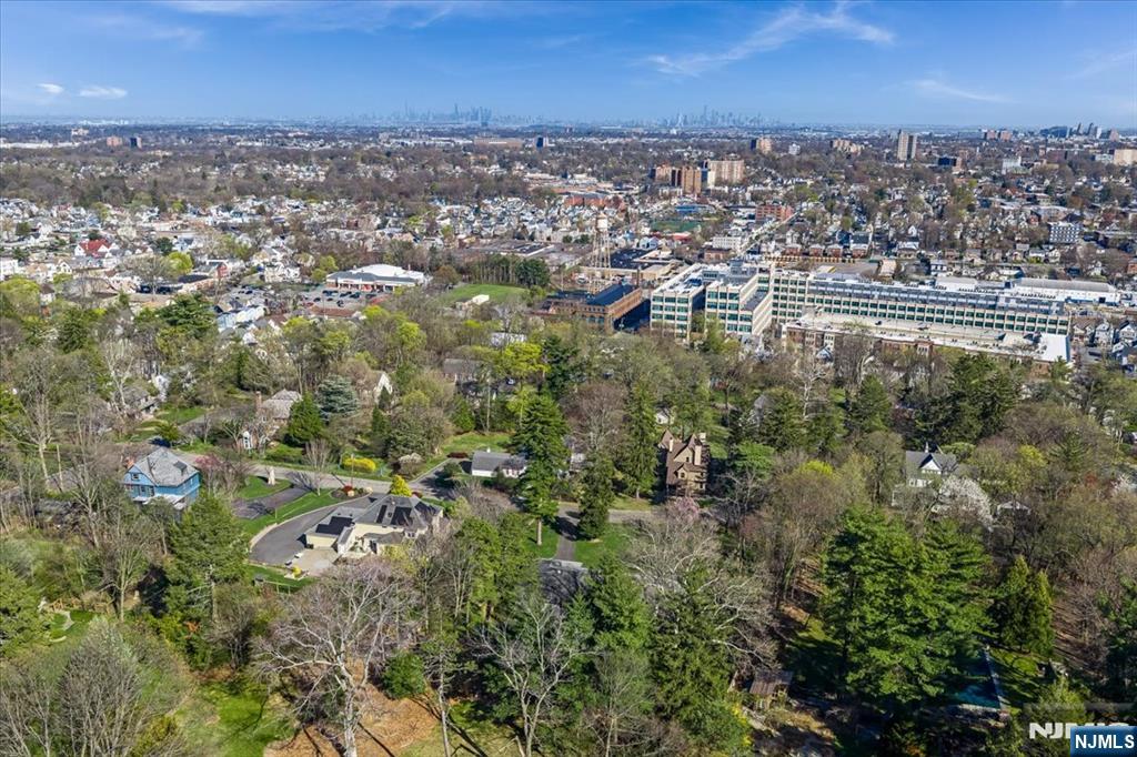 5 Edgehill Road West Orange, NJ 07052 - Photo 29 of 30