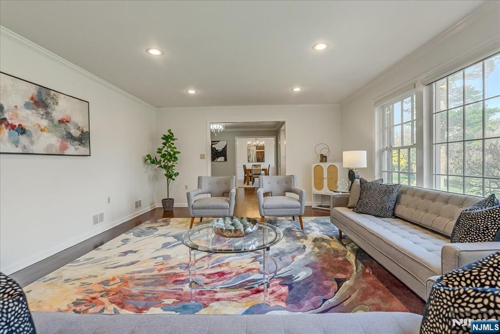 5 Edgehill Road West Orange, NJ 07052 - Photo 4 of 30