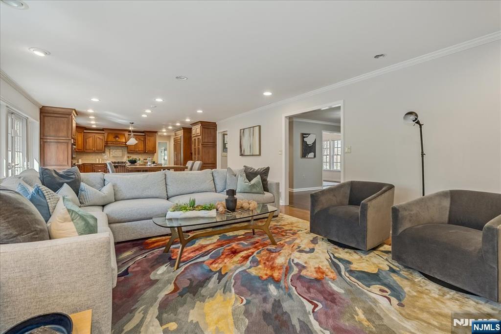 5 Edgehill Road West Orange, NJ 07052 - Photo 8 of 30