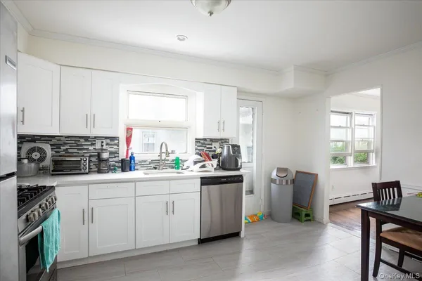 $4,000 | 525 East Beech Street, Unit 1, Long Beach, NY 11561