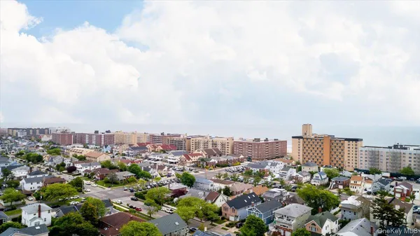 $4,000 | 525 East Beech Street, Unit 1, Long Beach, NY 11561