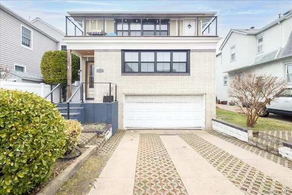$4,000 | 525 East Beech Street, Unit 1, Long Beach, NY 11561
