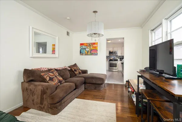 $4,000 | 525 East Beech Street, Unit 1, Long Beach, NY 11561