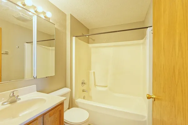 $349,900 | 160 Pacific Avenue East, Dassel, MN 55325