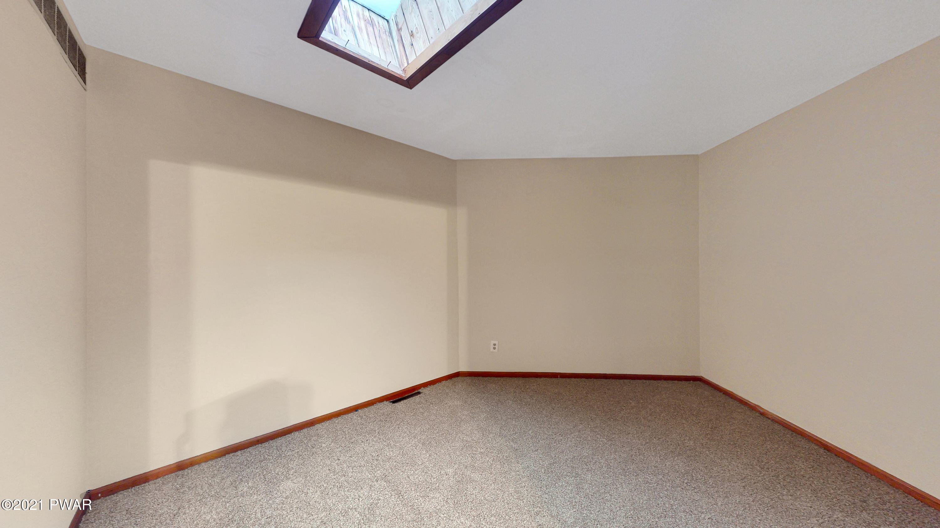 4449 Pine Ridge Drive West Bushkill, PA 18324 - Photo 14 of 50
