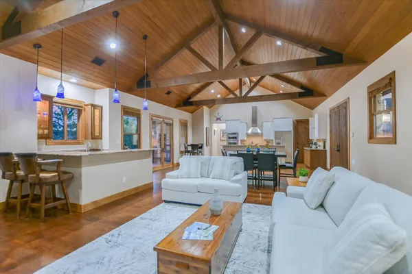 $899,000 | 409 Venture Boulevard South, Point Venture, TX 78645