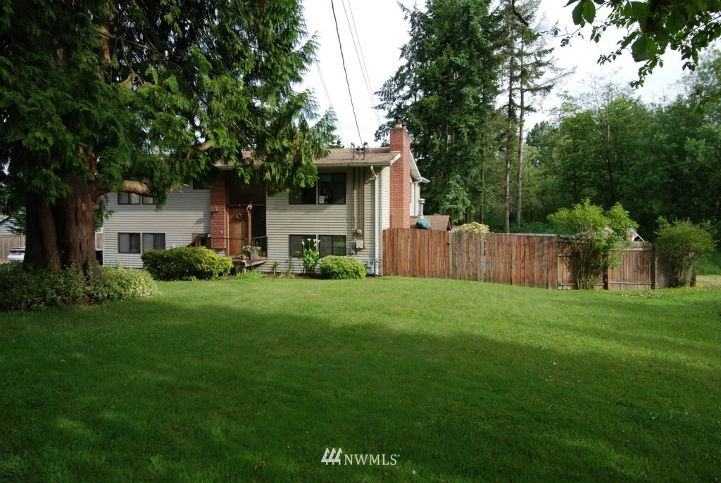 20305 Filbert Drive Bothell, WA 98012 - Photo 2 of 14