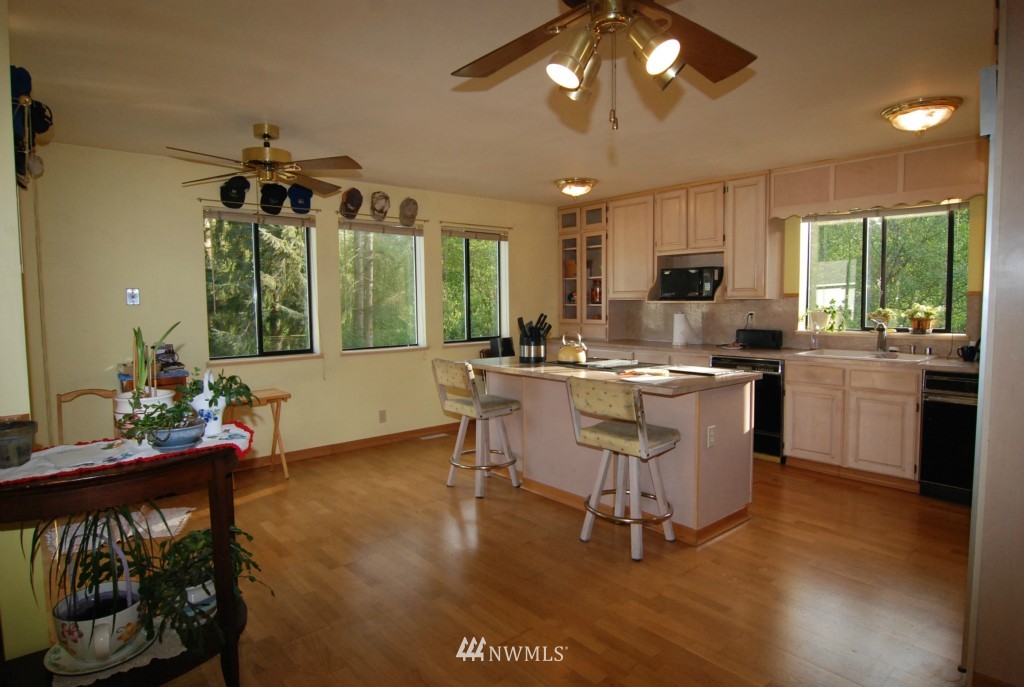 20305 Filbert Drive Bothell, WA 98012 - Photo 7 of 14