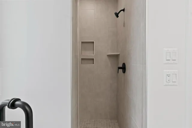 $5,000 | 2609 Platt Court Northwest, Washington, DC 20422