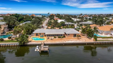 $2,100,000 | 1903 Bayshore Drive, Belleair Beach, FL 33786