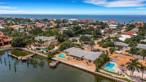 $2,100,000 | 1903 Bayshore Drive, Belleair Beach, FL 33786