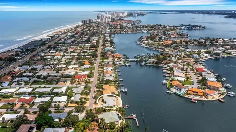 $2,100,000 | 1903 Bayshore Drive, Belleair Beach, FL 33786